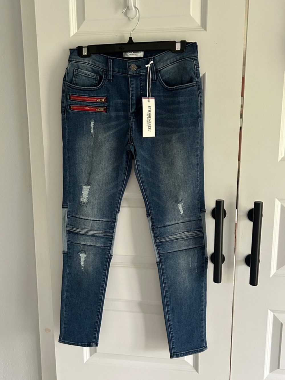 Etienne Marcel‎ Dark Wash Distressed Moto Skinny Jeans with Red Zip Accents 27